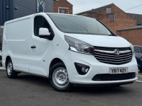 VAUXHALL VIVARO