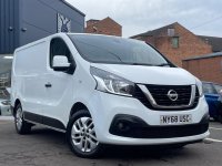 NISSAN NV300