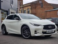 INFINITI Q30